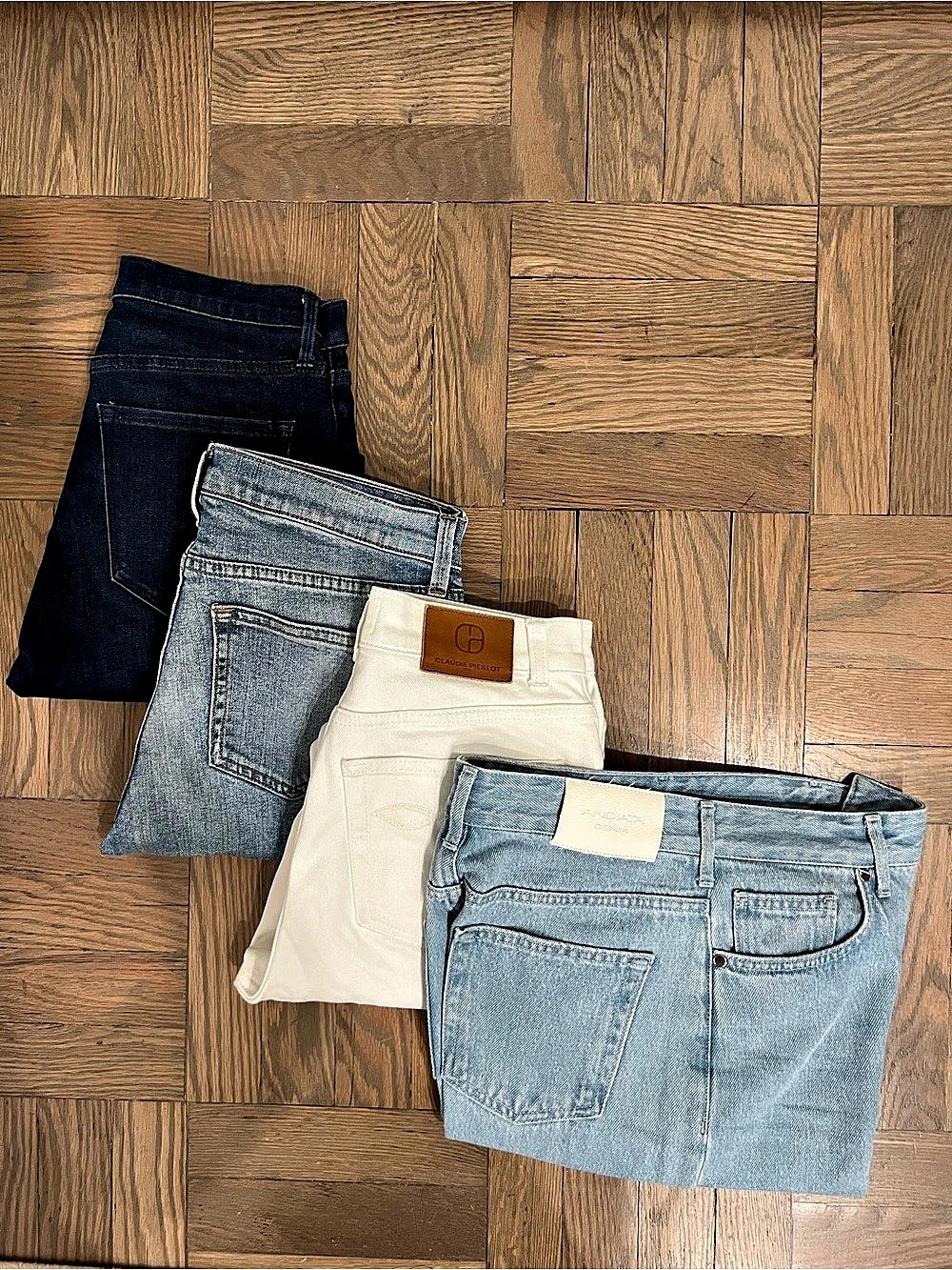 HOT DEAL BUNDLE! 4 pairs of women’s jeans - size 2 / 26 petite / short